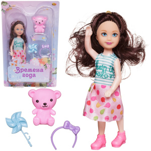 Кукла ABtoys Времена года 15 с темными волосами с медвежонком
