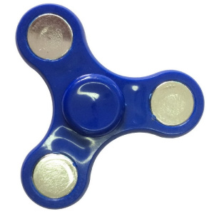 Спиннер тройной, пластмассовый 7,5*7,5*1,5см