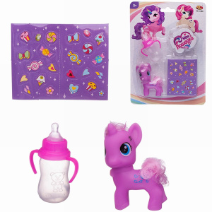Игровой набор Abtoys Моя лошадка Пони-единорог фиолетовая с бутылочкой-поильником и наклейкам СИМВОЛ ГОДА 2026