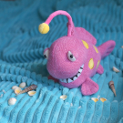 Мягкая игрушка Abtoys Knitted. Рыба Удильщик вязаная с подсветкой, 32см